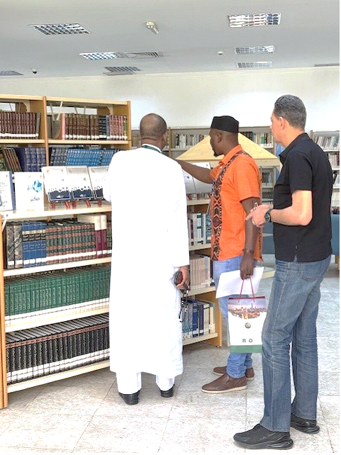 زيارة وفد من جمهورية مالي لمكتبة علوم الوقف 